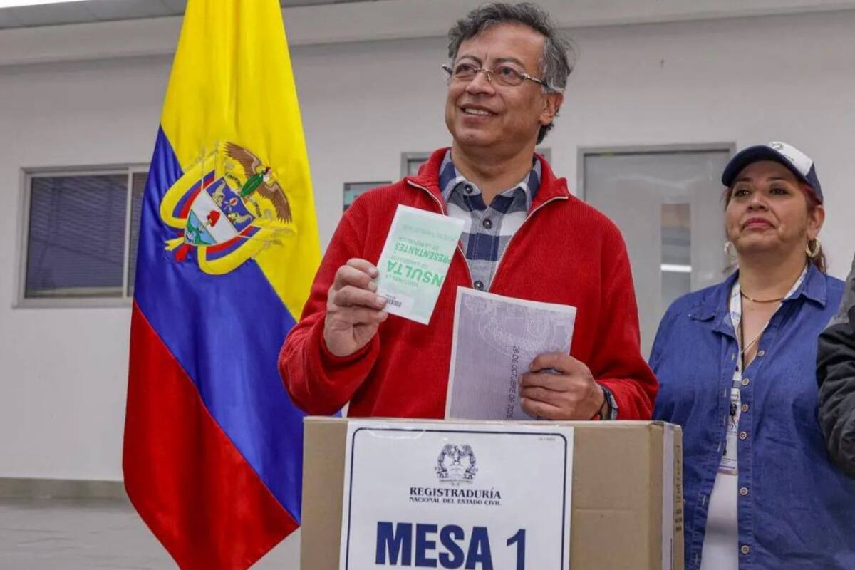 Qué buscan los dos viajes internacionales de Gustavo Petro antes de las elecciones