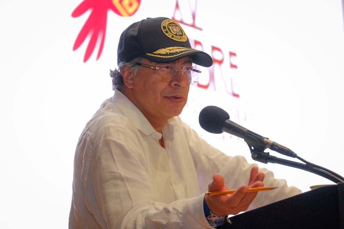 Petro anuncia que Estados Unidos descertificaría a Colombia en la lucha contra las drogas