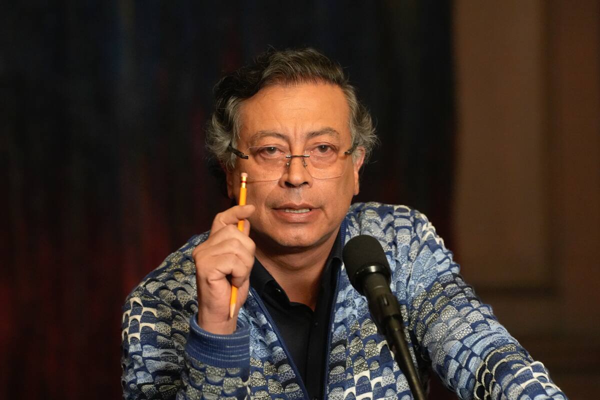 Petro insiste que decreta la consulta popular por trampa en el Senado