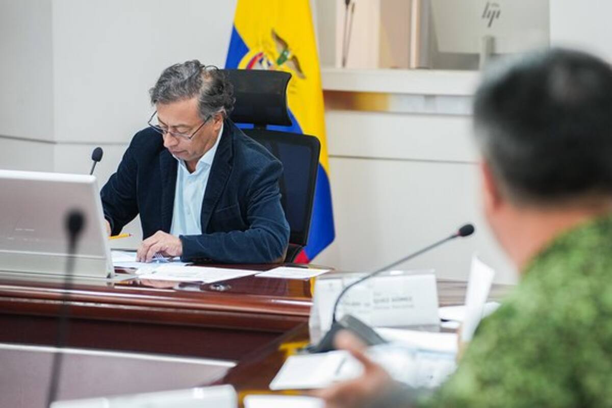 Petro: reunión urgente para resolver crisis diplomática con Estados Unidos