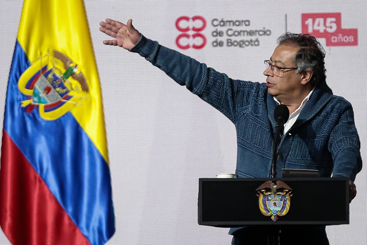 Gustavo Petro dibuja panorama apocalíptico para trabajadores por llegada de la IA