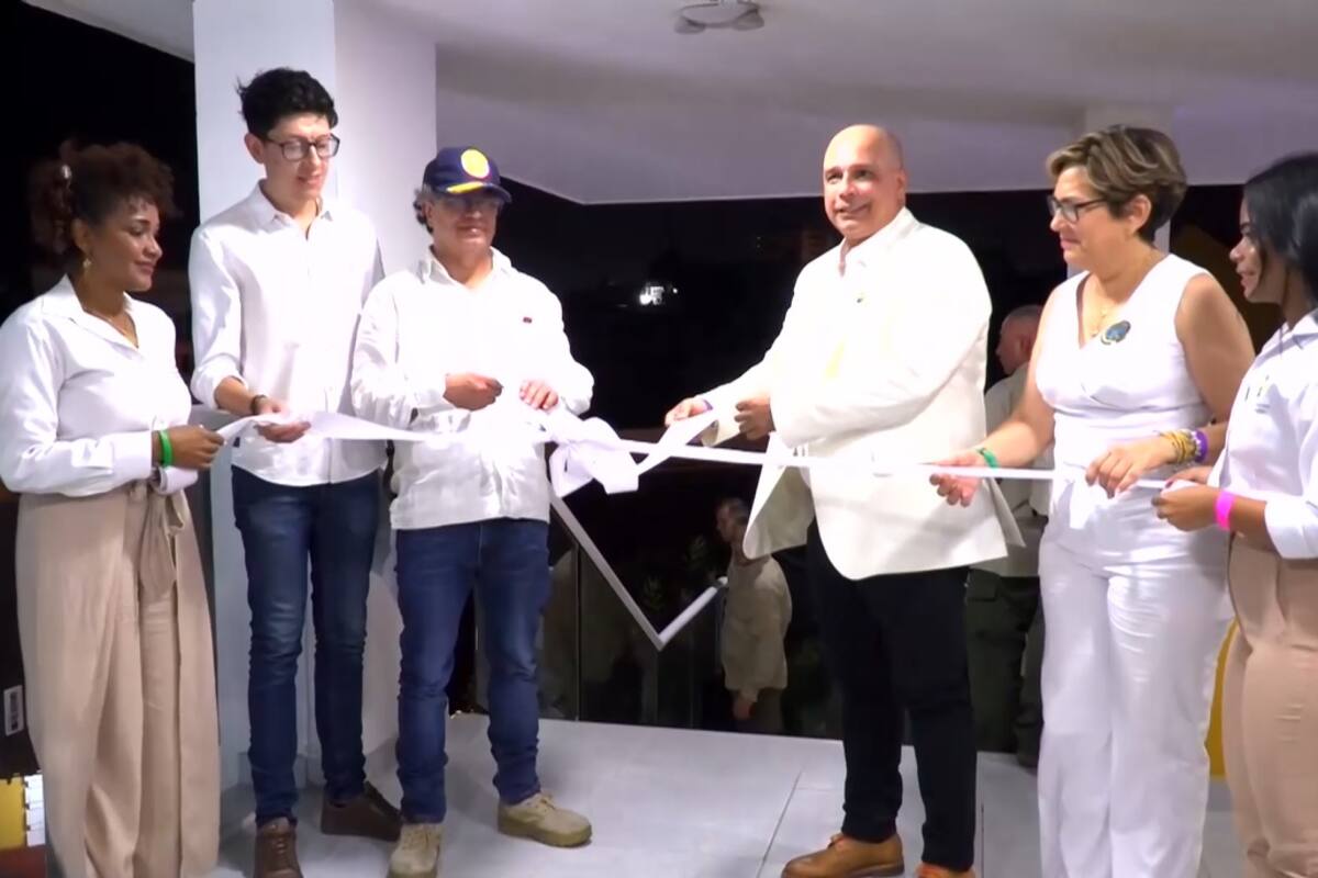 Presidente Gustavo Petro dice que no reducirá el presupuesto a la Educación