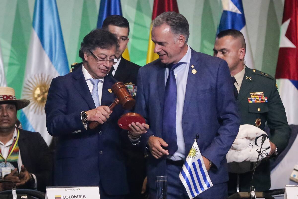 Petro entregó presidencia de la CELAC a Uruguay en medio de violencia. // Foto: Colprensa - Catalina Olaya.