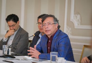 Gustavo Petro reta a Abelardo de la Espriella y cuestiona el abandono del empalme