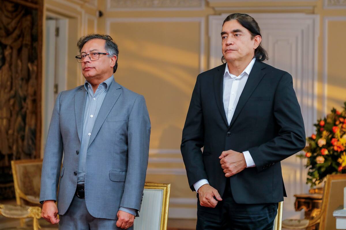 Presidente de Colombia, Gustavo Petro y el director del Departamento de Prosperidad Social (DPS), Gustavo Bolívar. // Foto: Colprensa.