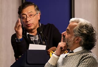 Petro y Oviedo chocan en redes: “También podría hablar clarito de los maricas”