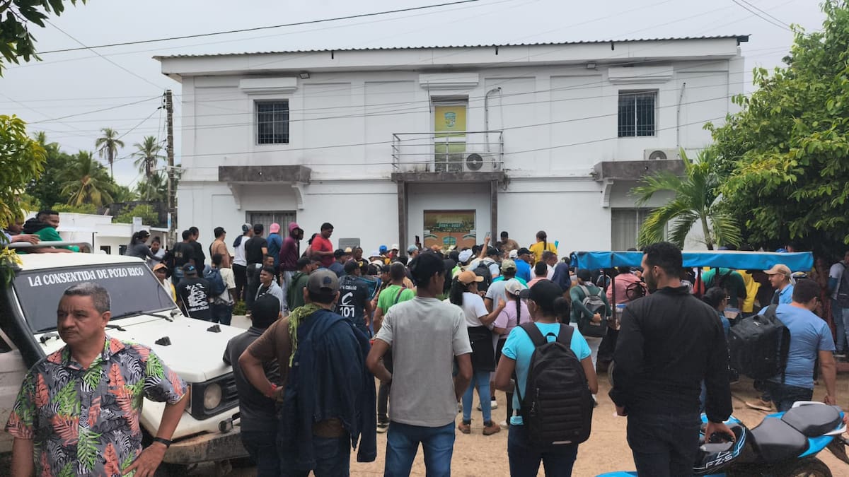 Habitantes de tres municipios del sur de Bolívar protestan por crisis del servicio de energía. // cortesía: comunidad del Sur de Bolívar