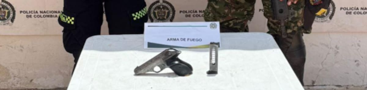 Hallan pistola que estaría relacionada con el control de expendios de droga en Bolívar.