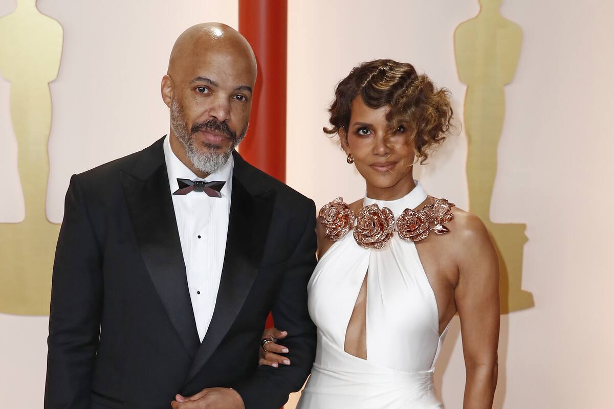 Halle Berry y su esposo causan polémica con video íntimo en la cama