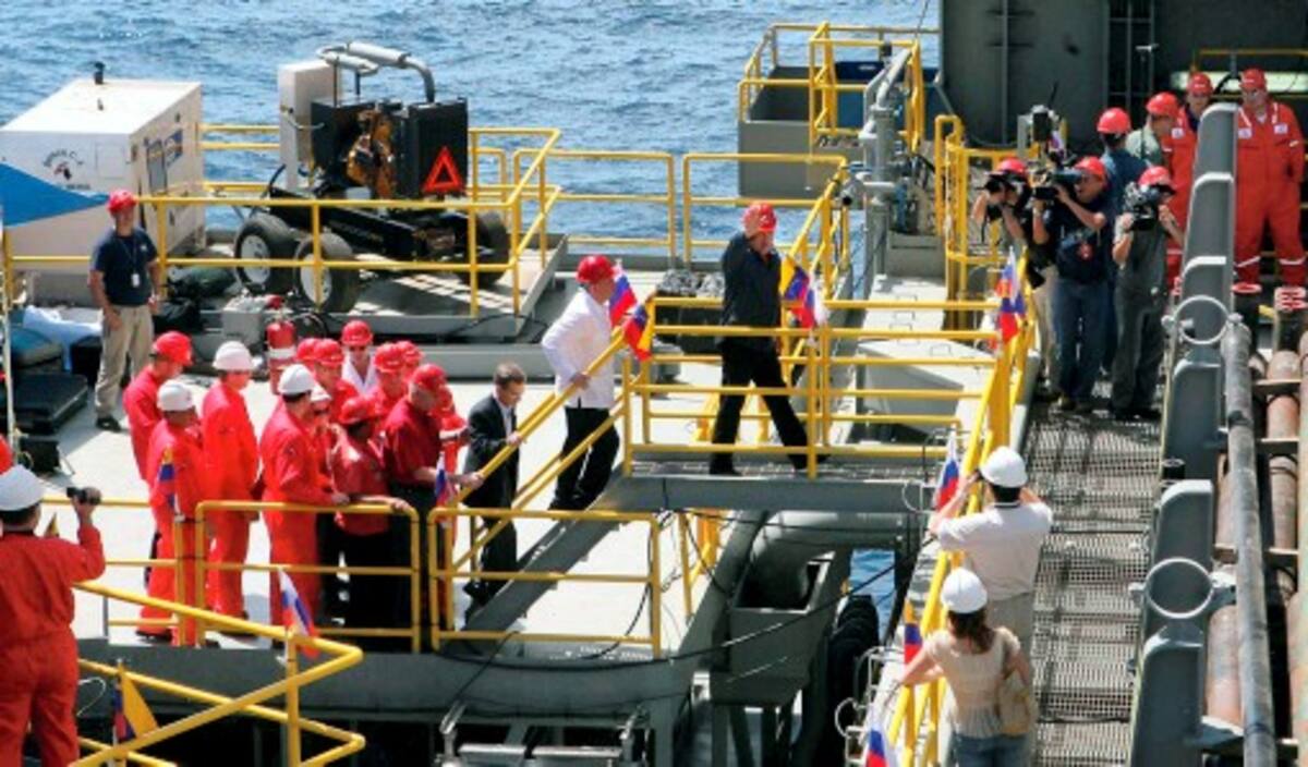 EEUU sigue teniendo en la mira a PDVSA y hace nuevas amenazas al gobierno Chávez ARCHIVO