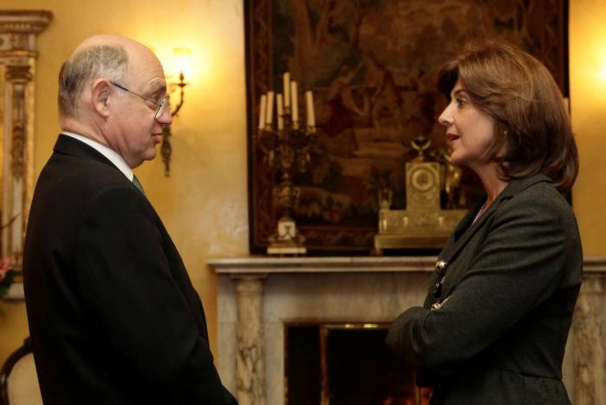 La canciller María Ángela Holguín, ministra de Relaciones Exteriores, y su homólogo de Argentina, Héctor Timerman. AFP FELIPE PINZON