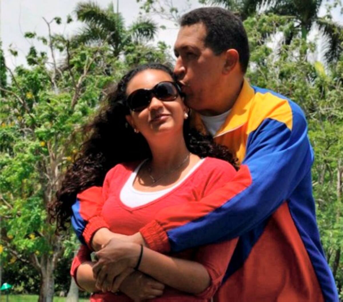 Hugo Chávez, presidente de Venezuela, y su hija Rosa Virginia. AFP ESTUDIOS REVOLUCION