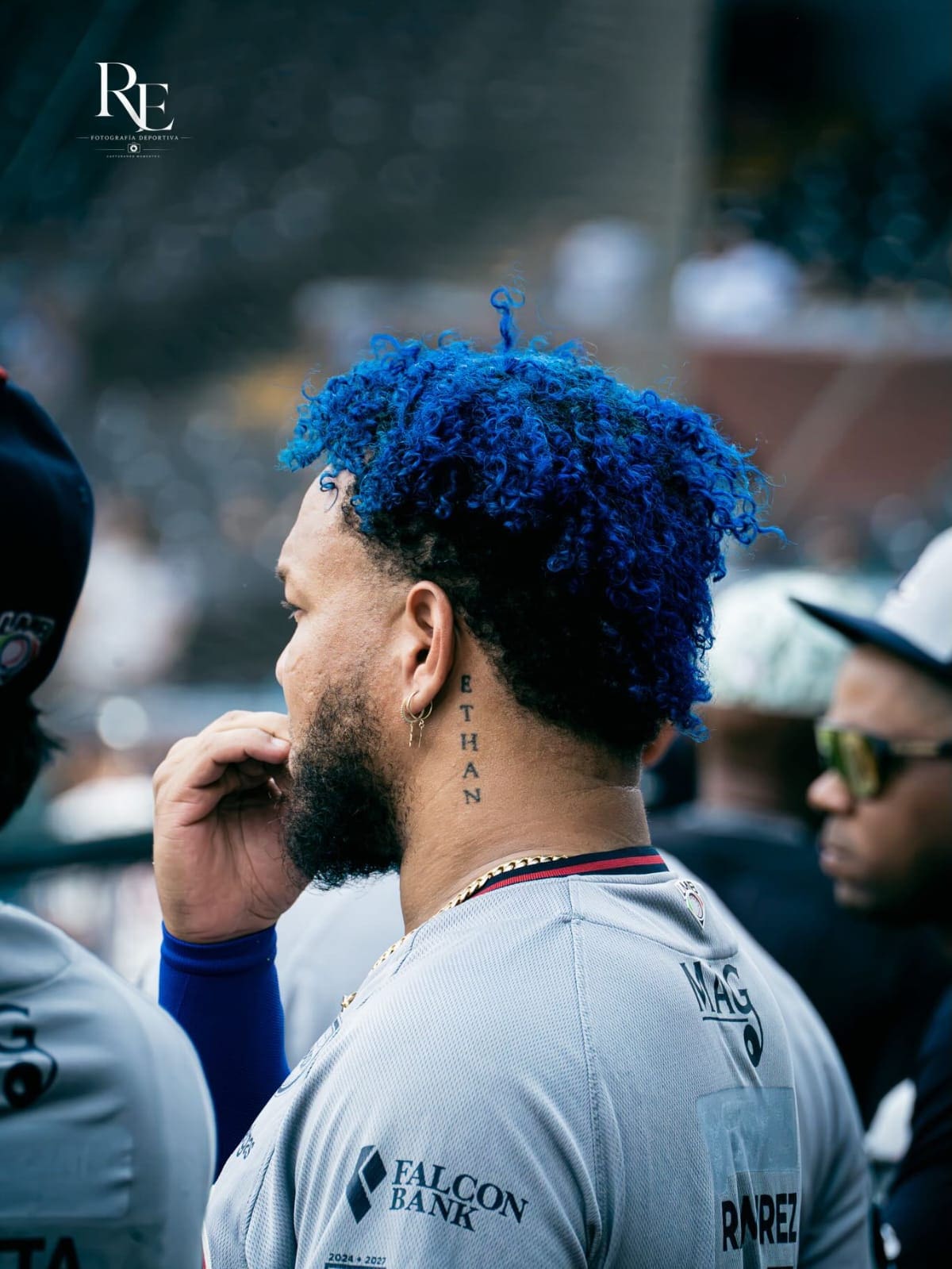 El azul no es solo un color. Para Harold, es una historia que lleva consigo. // Foto: @haroldramirez16
