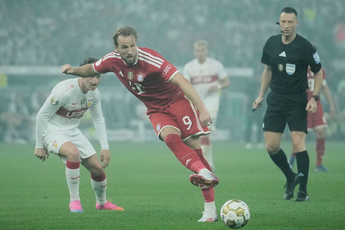 Harry Kane marcó un triplete para Bayern Múnich en la final de la Copa de Alemania contra el VFB Stuttgart. //Foto, AP: Ebrahim Noroozi