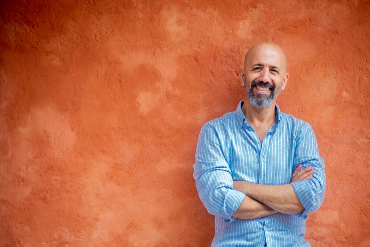 Henry Char, cantante y compositor cartagenero.