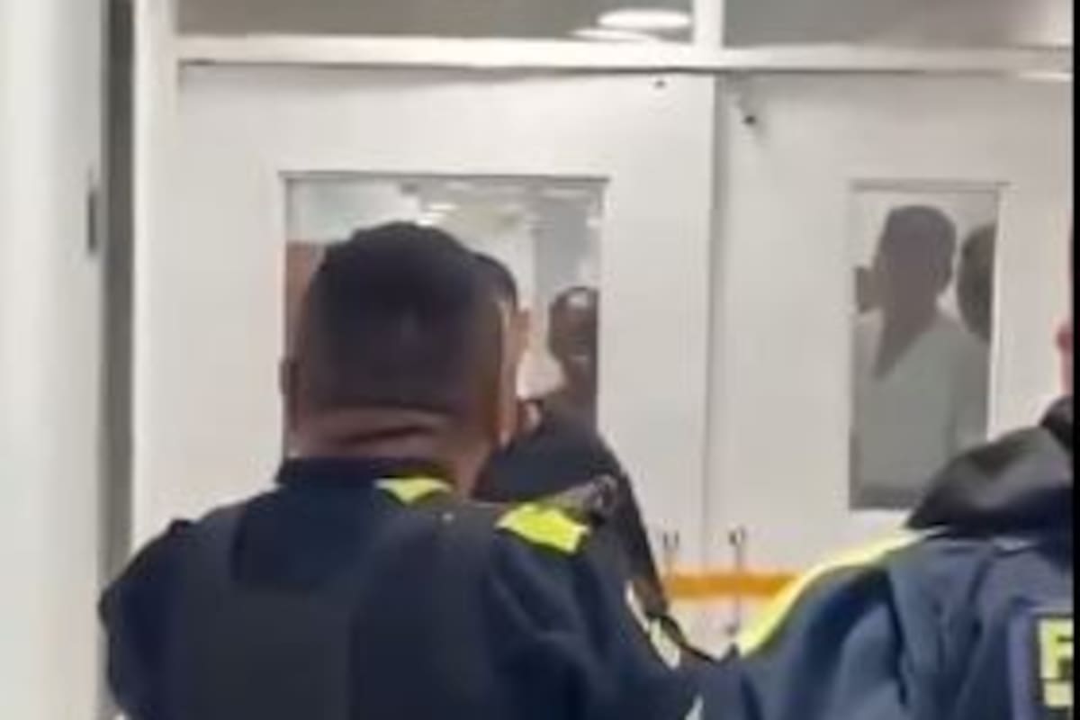 ¿Por su mujer y su hijo? La historia del joven armado que causó pánico en un hospital