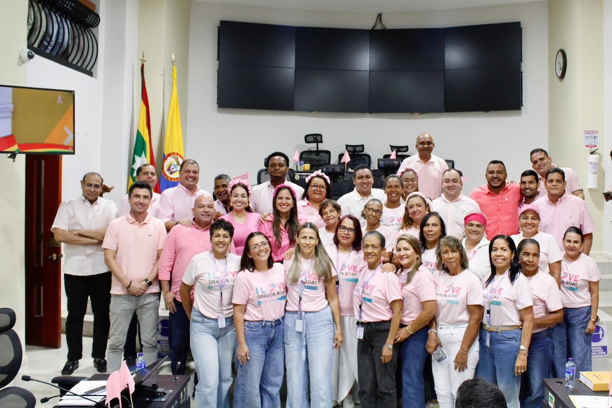 Concejo de Cartagena resalta trabajo de mujeres sobrevivientes de cáncer