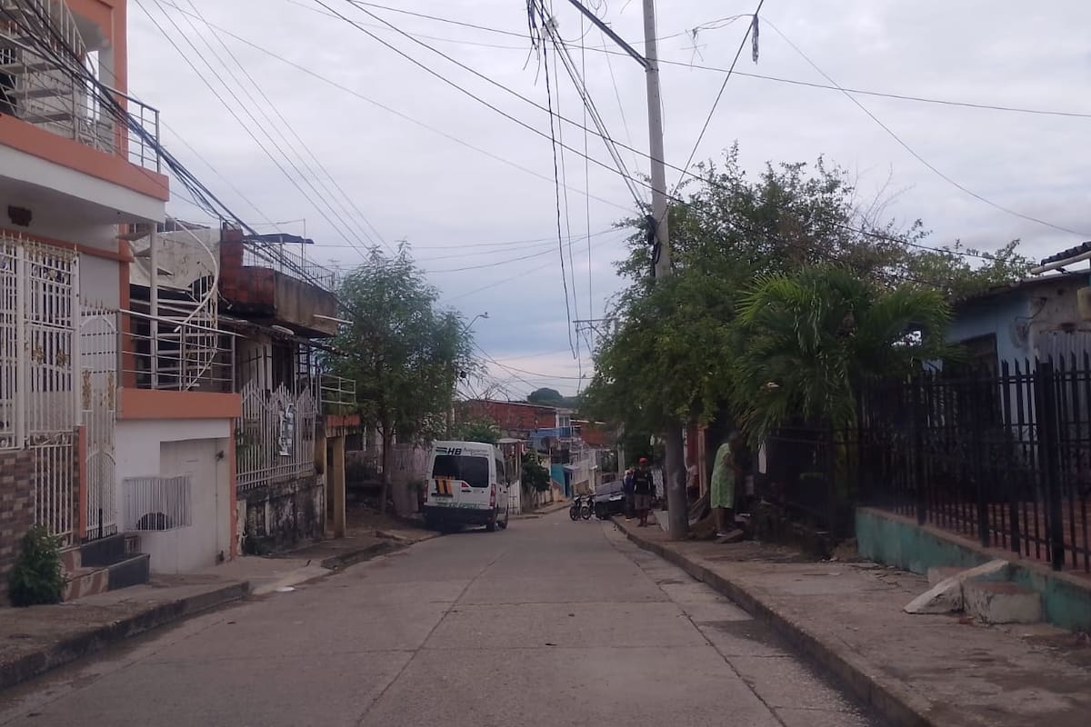 Violento ataque en El Reposo: un menor y un presunto sicario están heridos