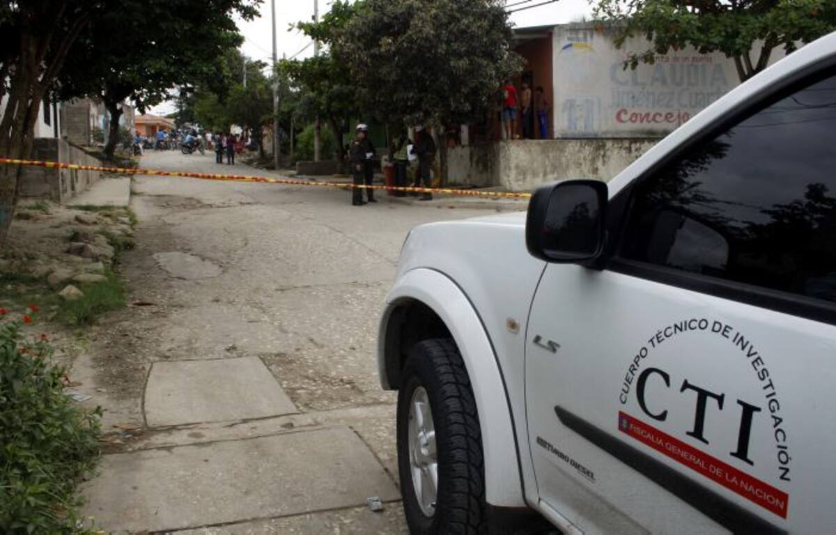 La familia intentó ayudar al joven llevándolo inmediatamente al hospital pero no alcanzó a llegar. EL UNIVERSAL / Manuel Santiago Perez