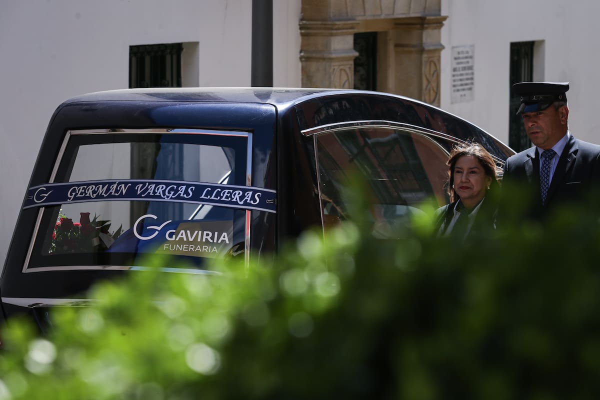 Figuras políticas despiden a Germán Vargas Lleras en homenaje emotivo. // Foto: Colprensa - Cristian Bayona.