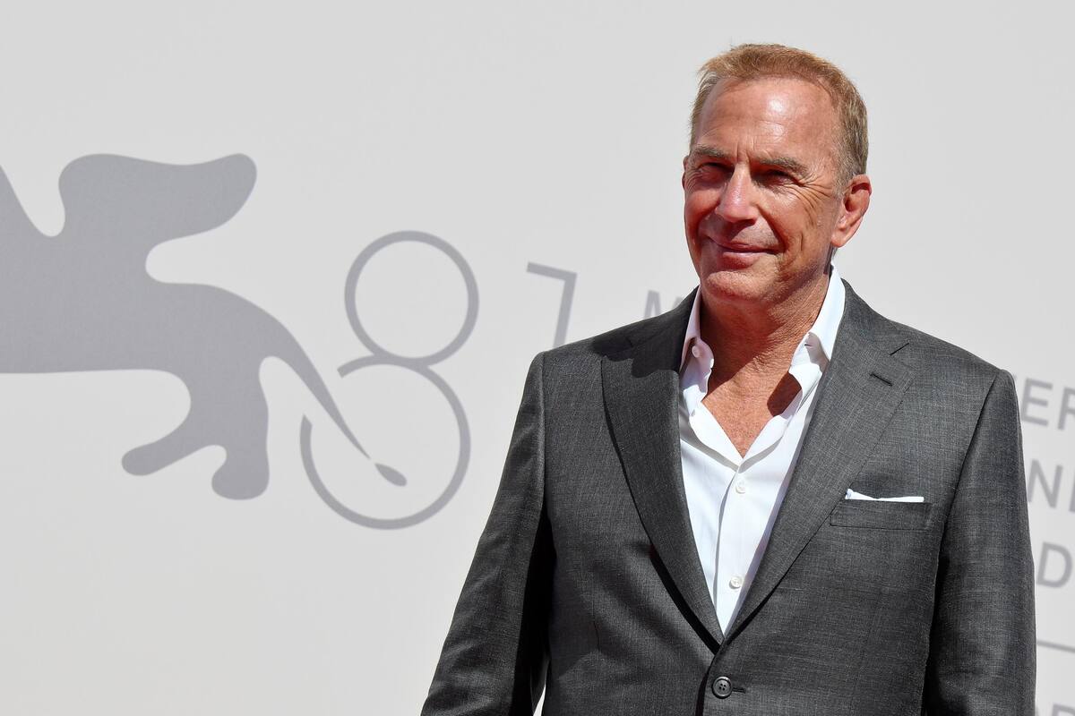 Kevin Costner enfrenta acusación de acoso sexual y lanza dura respuesta