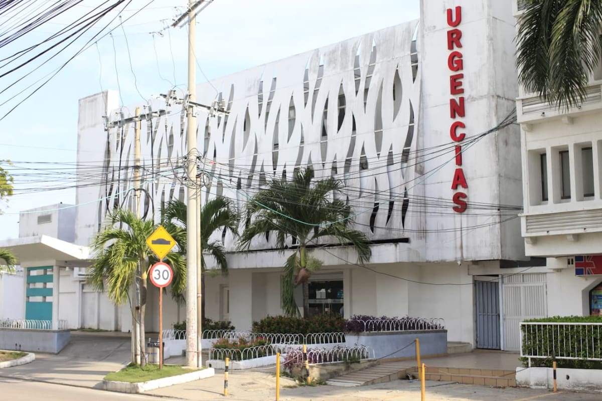 El Hospital de Bocagrande sostiene que esta situación ha generado dificultades para adquirir medicamentos, insumos médico-quirúrgicos, dispositivos médicos, materiales de curación y otros elementos indispensables para prestar una atención segura a los pacientes. // Foto: Óscar Díaz.