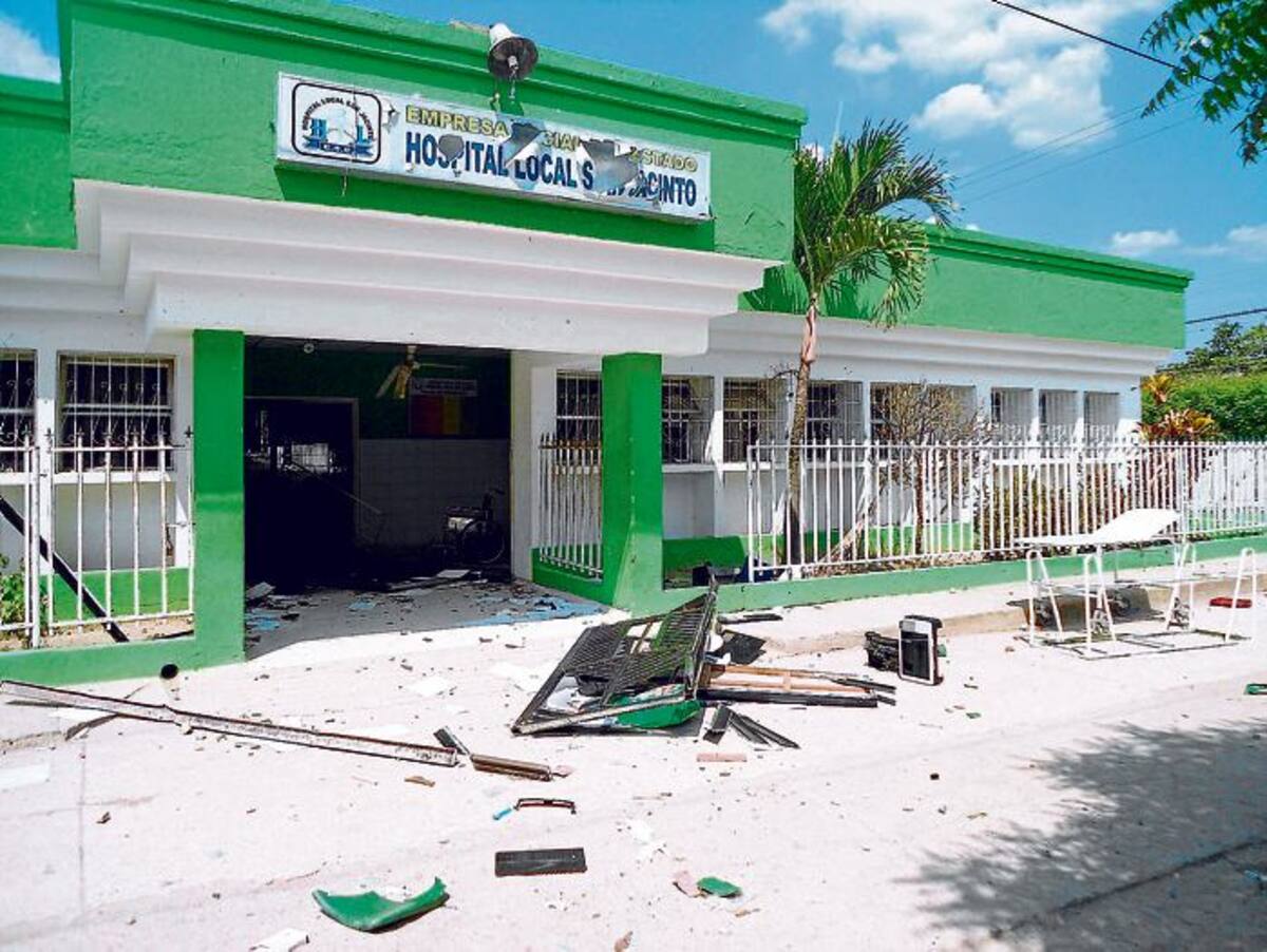 La Policía capturó a tres personas, entre ellas una mujer, por los destrozos.