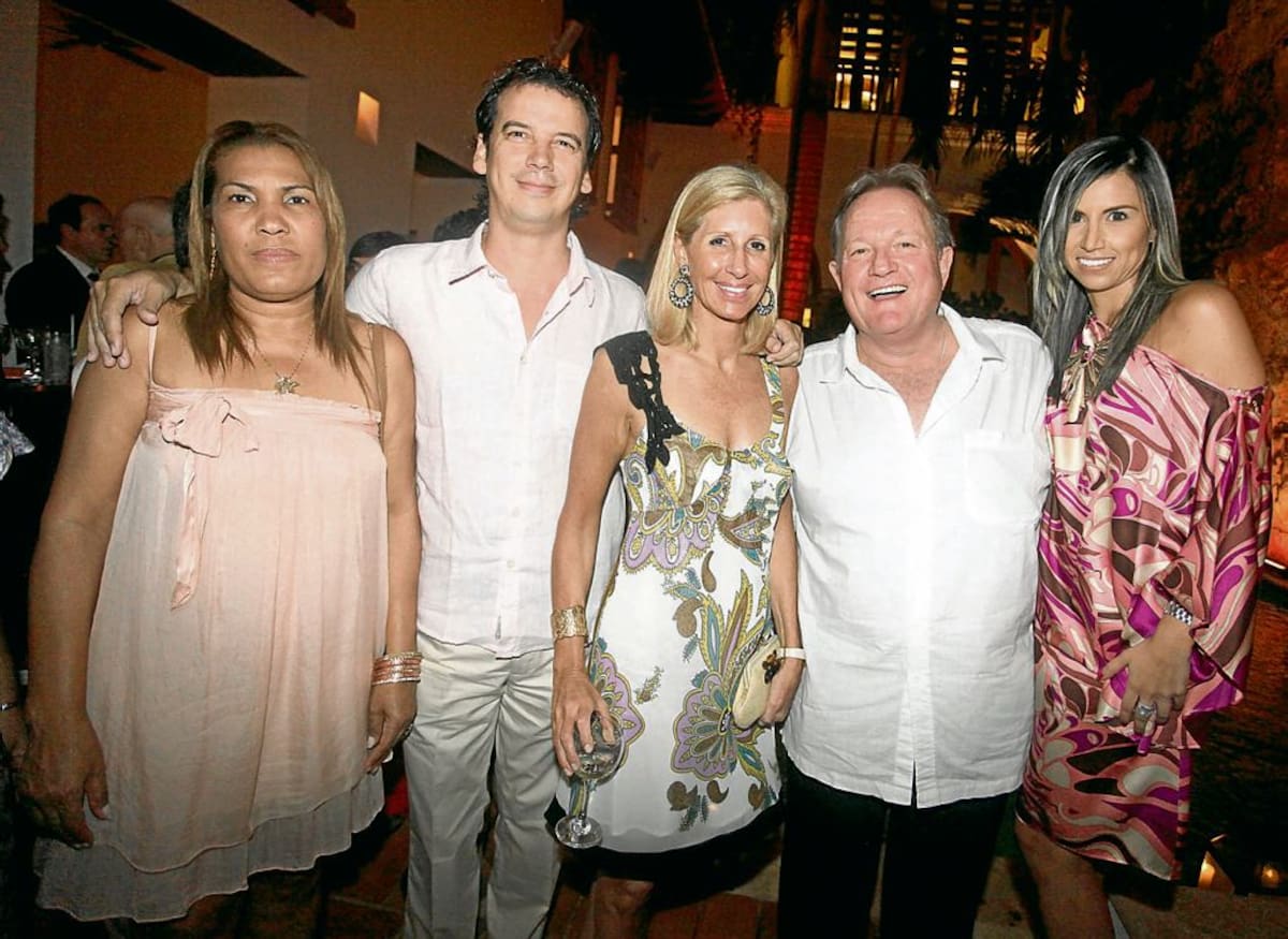 Hercilia Villamil, Vladimir Caballero, Erica de Staton, Woods Staton y Carolina Bernal.