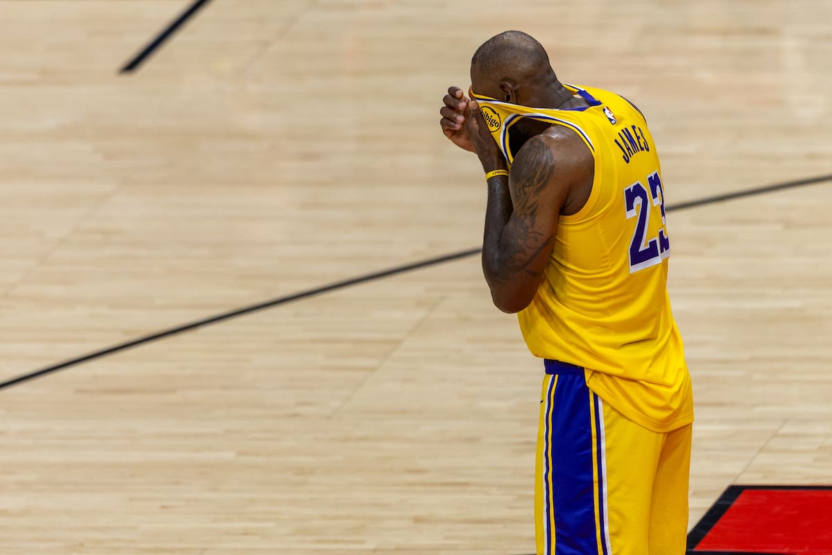 Video: el final de la derrota de Lakers ante Thunder, LeBron James eliminado