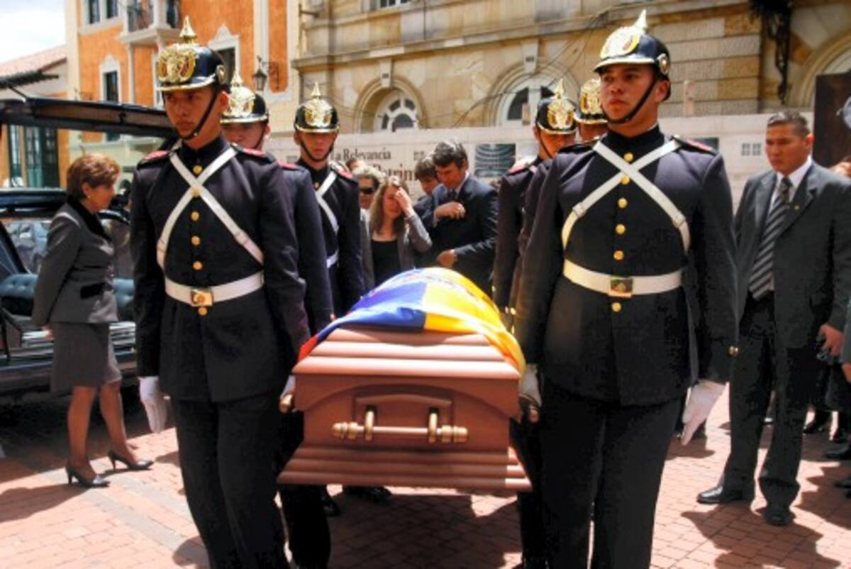 El sepelio del excanciller Augusto Ramírez Ocampo se cumplirá hoy en la capital de la República