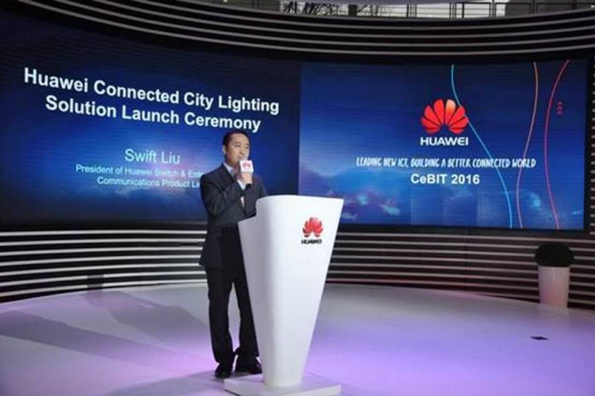 La solución de Huawei consiste en conectar las luces de alumbrado público al internet, adoptando un sistema de gestión que permite a las ciudades mejorar el control y el rendimiento de cada lámpara de la calle en una ciudad. COLPRENSA