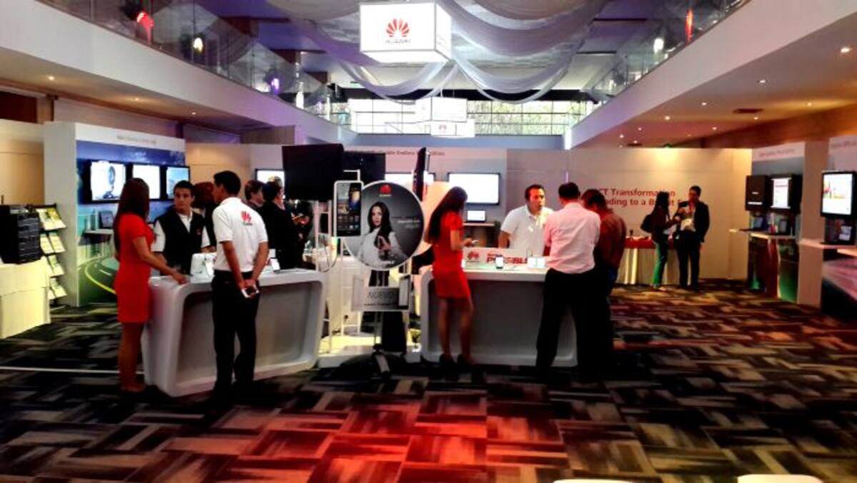 La multinacional Huawei también exhibió lo último en infraestructura de redes fijas, móviles y smartphones para 4G/LTE Víctor Hugo Mora Mendoza