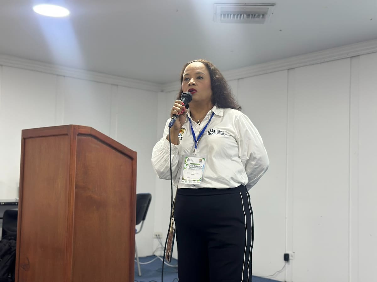 Jackeline González Castro, referente de Riesgos Sociales y Ambientales del hospital.