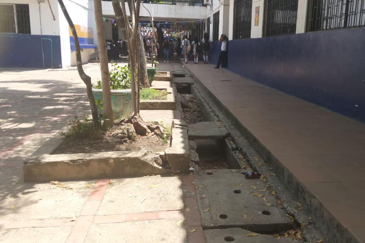Alcaldía anuncia obras de restauración en dos sedes de la I.E. Antonia Santos