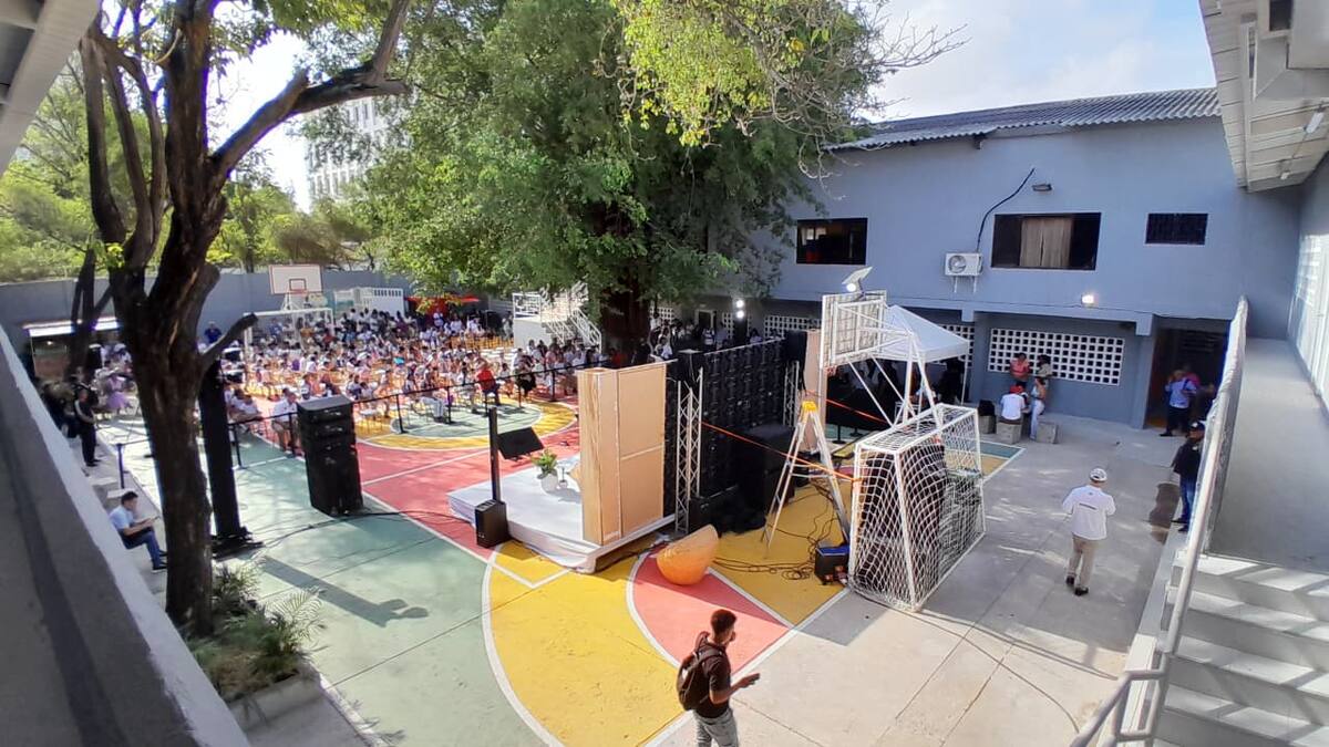 I.E. Perpetuo Socorro, barrio El Líbano. // Foto: Julio Castaño - El Universal