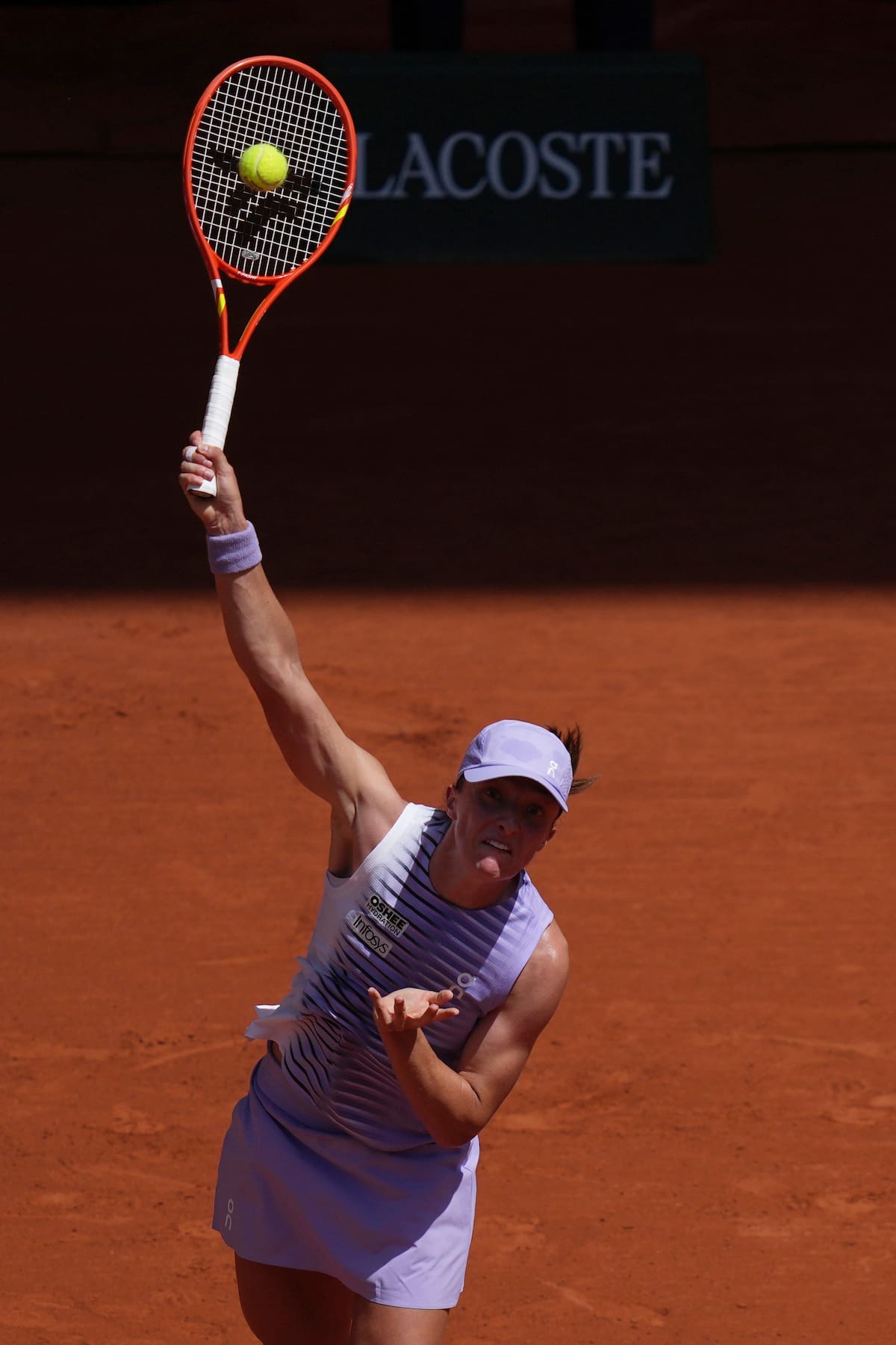 Iga Swiatek es una de las candidatas para quedarse con el trofeo de Roland Garros. //Foto, AP: Thibault Camus