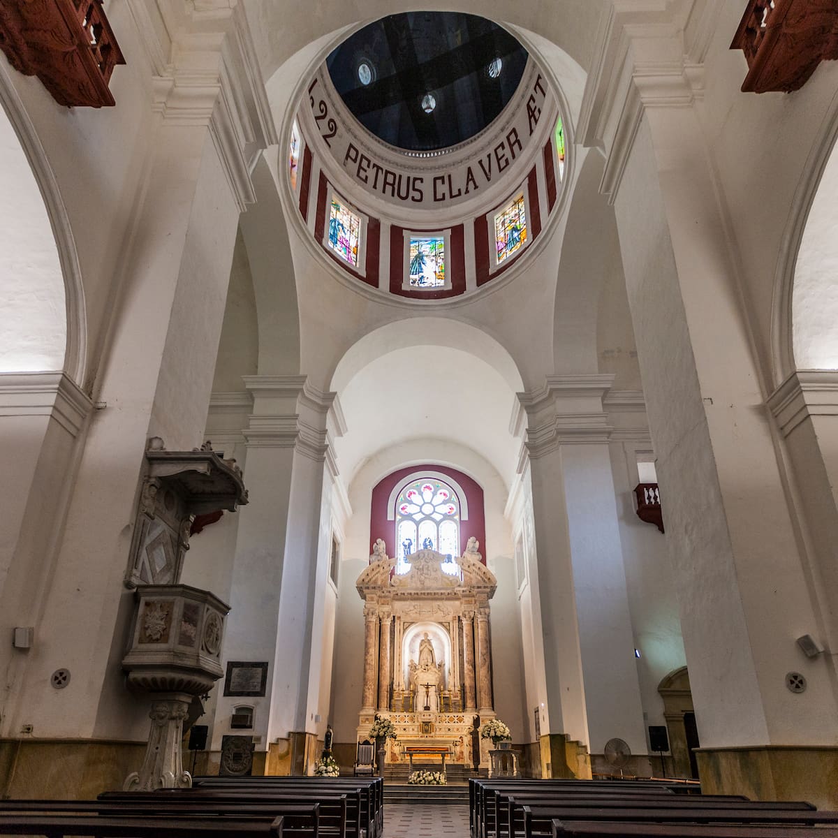 Interior del Santuario San Pedro Claver.