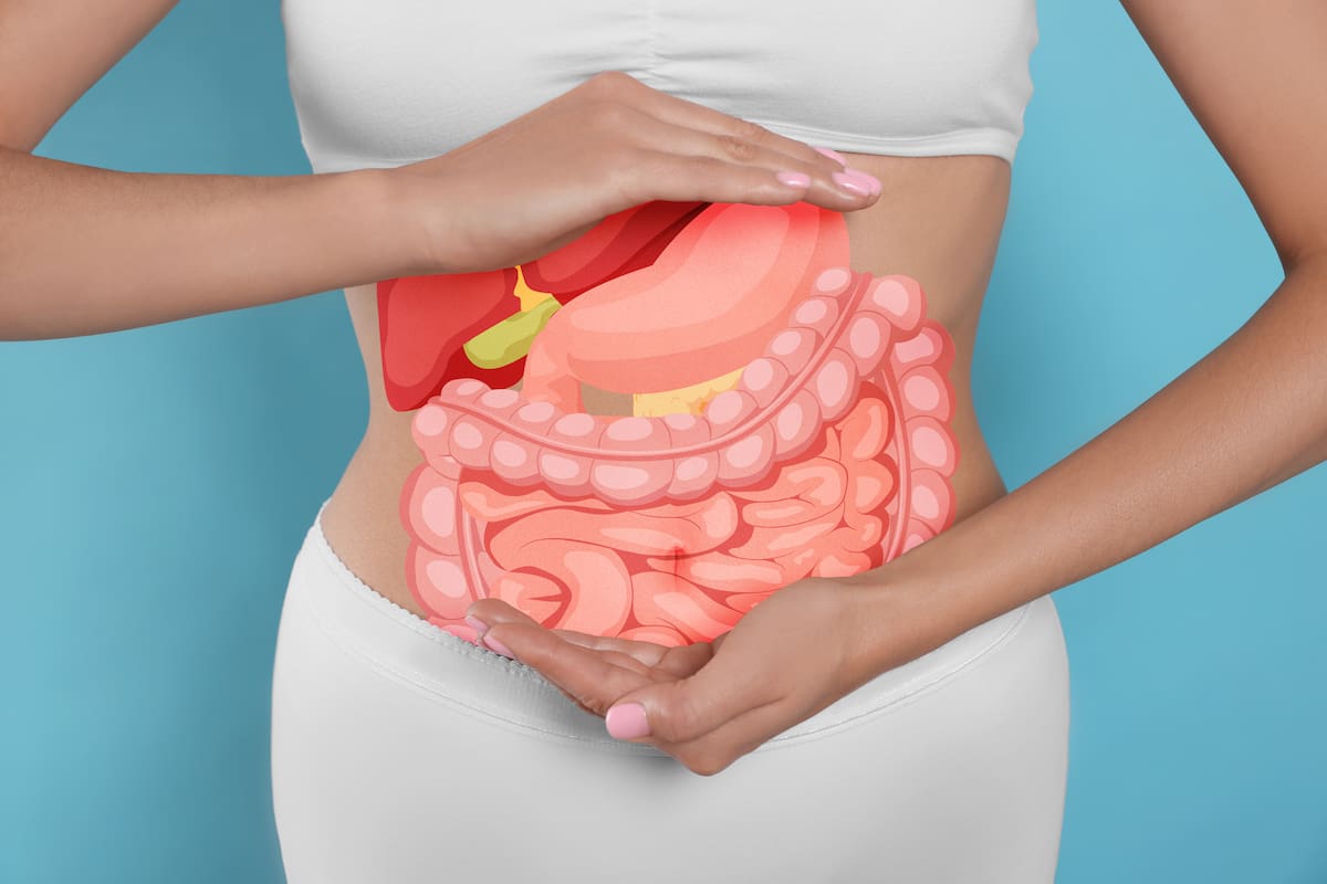 Más que gastritis: señales de alerta para diagnosticar la enfermedad de Crohn