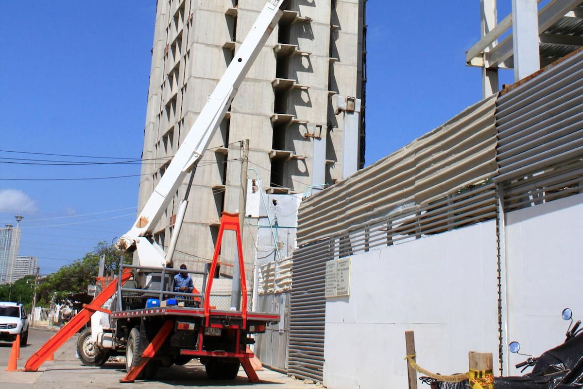 Aquarela: venció el plazo y no se cumple restitución del espacio público