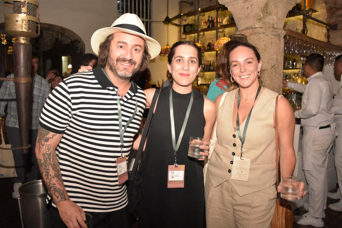 Eduardo Valenzuela, Regina Serrato y Paulina Gamiz.