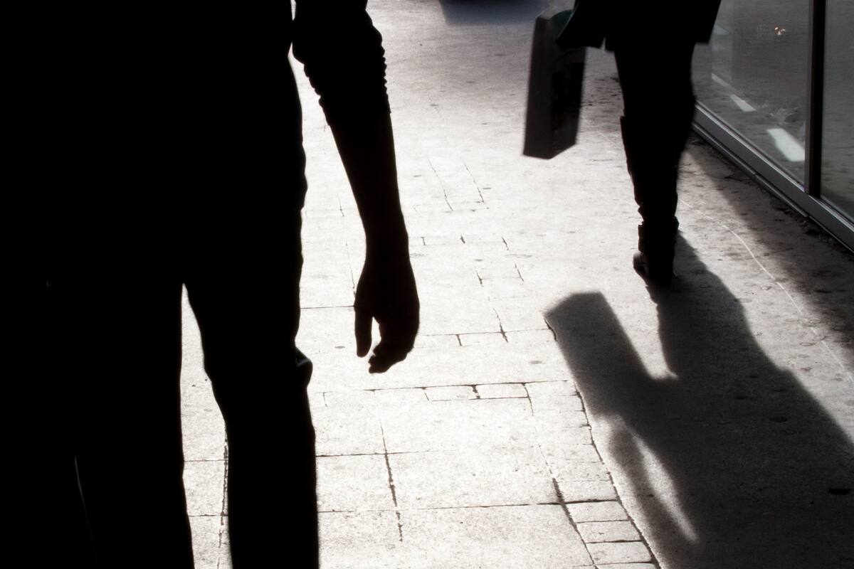 “Me tocó las piernas”: alerta por acosador sexual que anda suelto en la calle