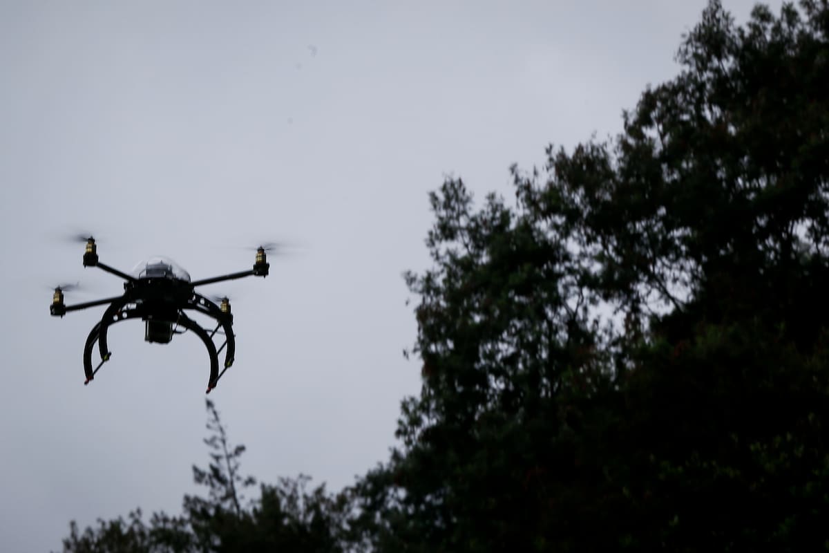Ataque con drones en Cauca deja un subteniente muerto y seis militares heridos