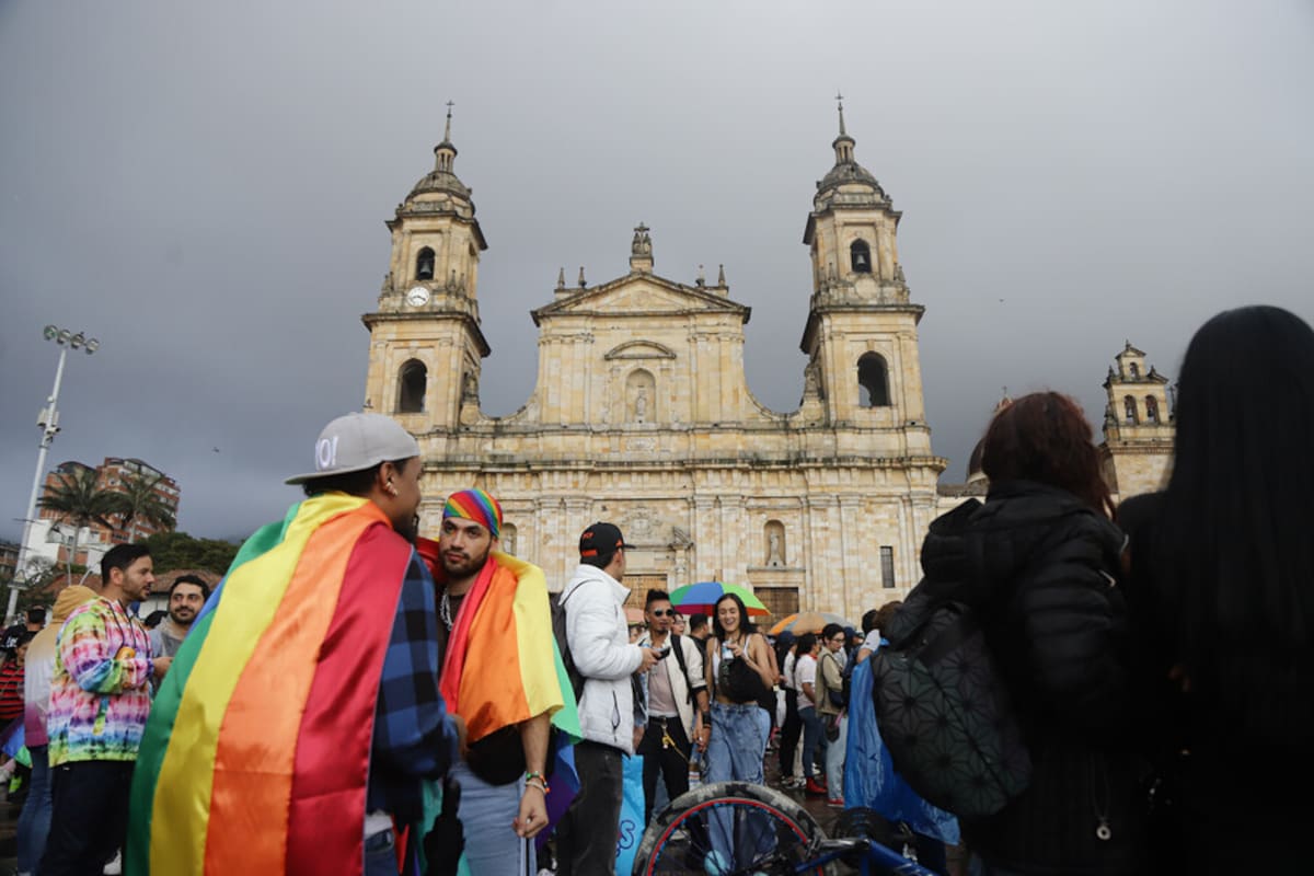 Personas trans y no binarias podrán cambiar el registro civil de forma gratuita