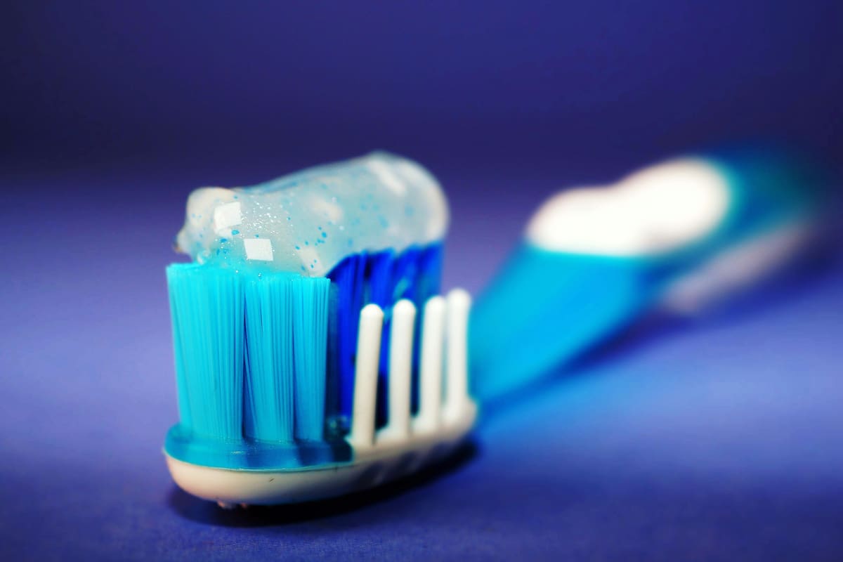 Alerta sanitaria por reconocida crema dental llega a 7 países de Latinoamérica