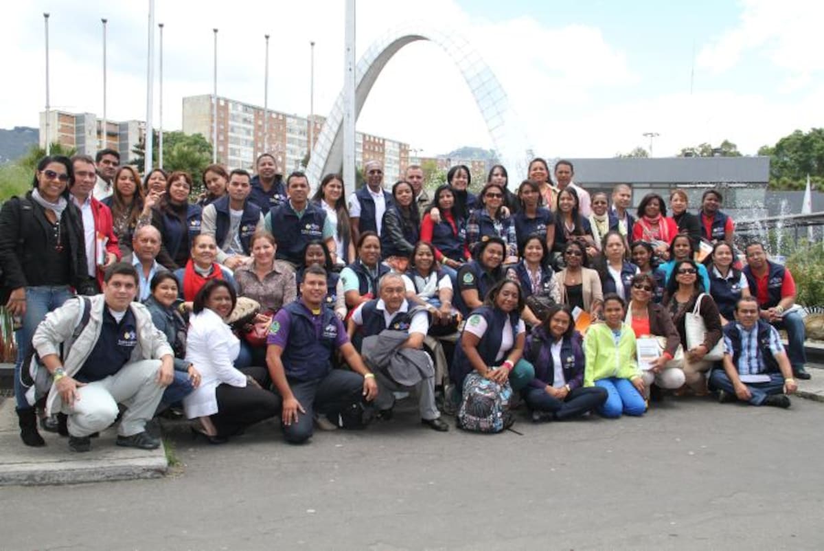 Los docentes estuvieron en la I Feria del Conocimiento: Intercambio de Saberes, que se realizó en Corferias en Bogotá del viernes 27 al domingo 29 de septiembre. Cortesía secretaría de educación de bolívar.