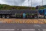 Incautan 332 kilos de marihuana oculta en tractocamión: así descubrieron al conductor