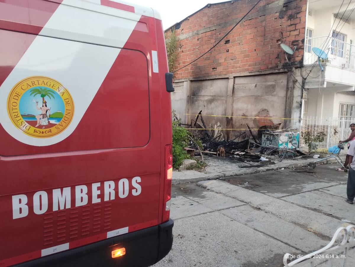El incendio ocurrió en la calle Granada del Barrio Chino, cerca de donde está el parqueadero del centro comercial “Sanandresito”.