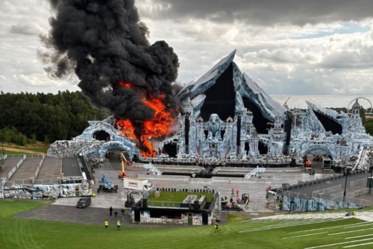 Impactante video: así se incendió el escenario principal de Tomorrowland