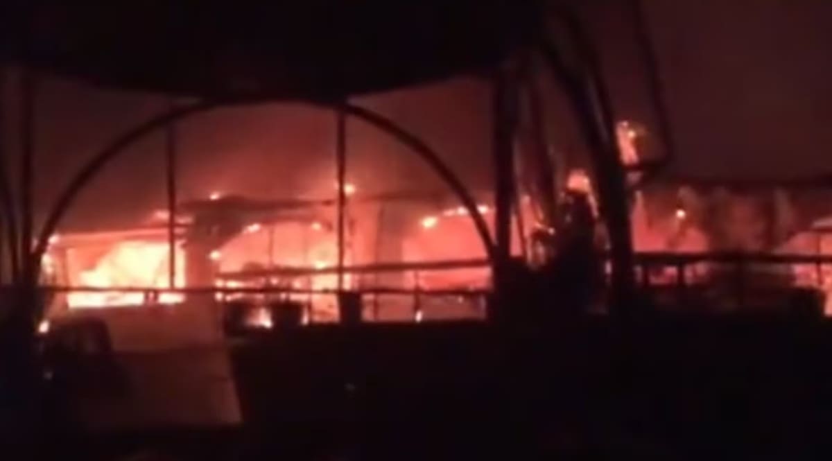 Incendio en un club de la India deja 23 muertos. // Foto: tomada de redes sociales