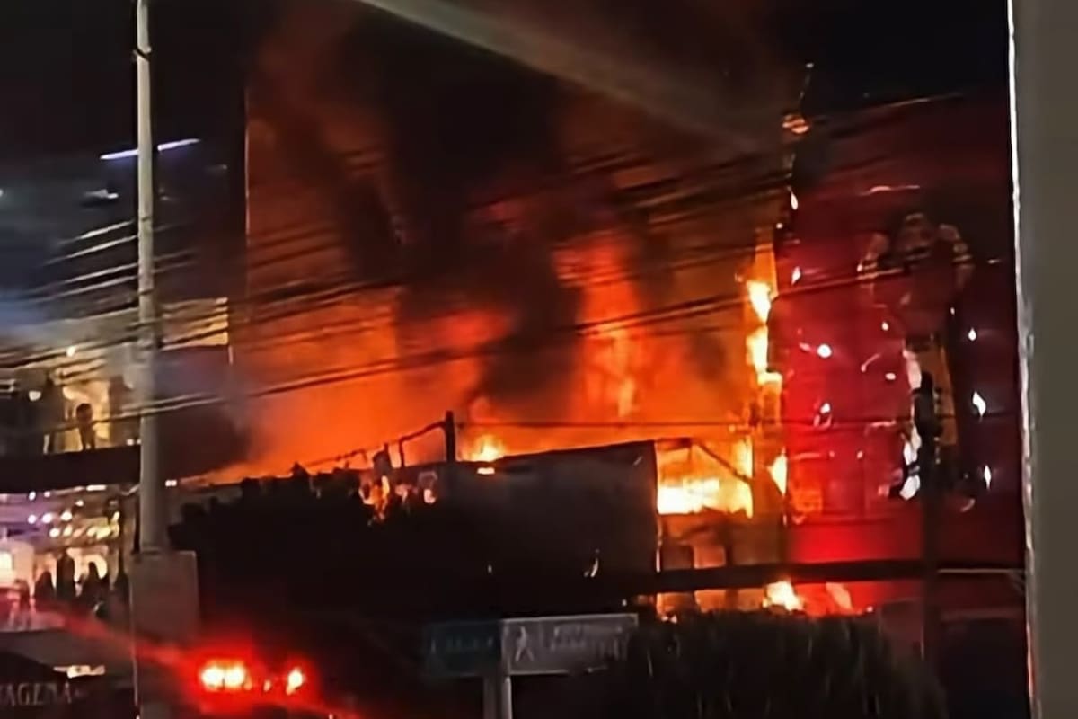 Video: así se vivió el incendio que desató momentos de temor en el sector La Plazuela